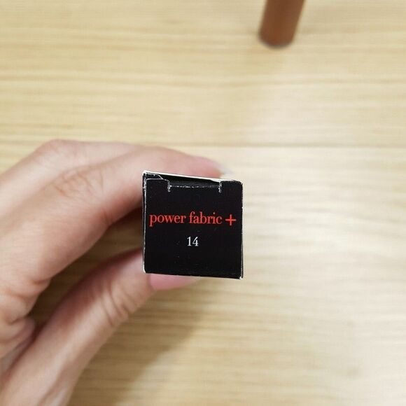 Giorgio Armani Power Fabric + Multi Retouch Concealer Corrector # 14 - Picture 2 of 4